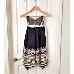 Strapless VOLCOM Dress.